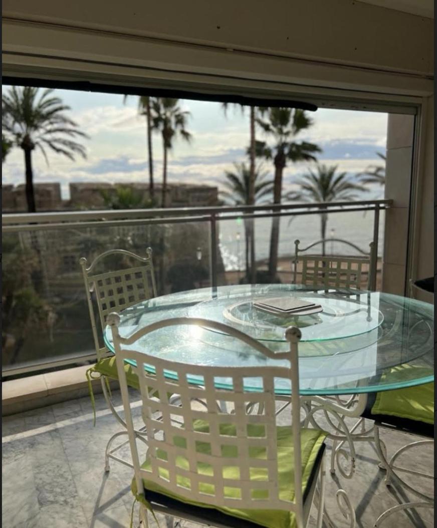 Vue Mer Et Remparts. Entre Vieille Ville Et Plages Antibes Dış mekan fotoğraf