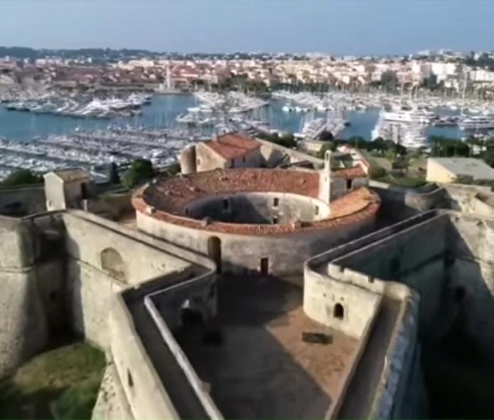 Vue Mer Et Remparts. Entre Vieille Ville Et Plages Antibes Dış mekan fotoğraf